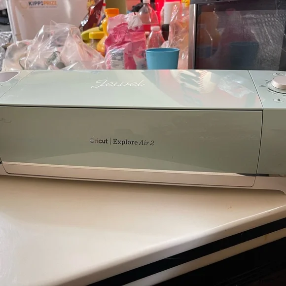 Cricut Crafting Machine in Light Green